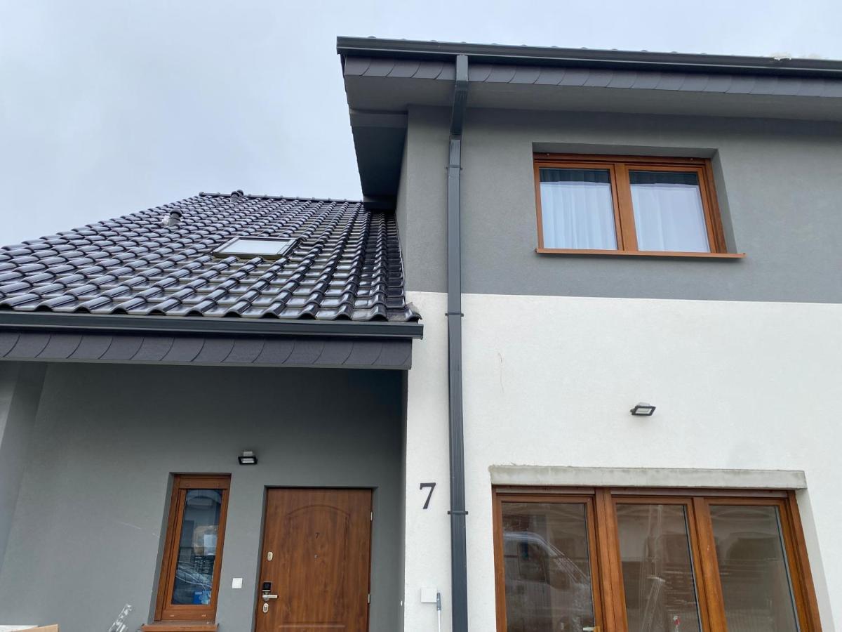 Diamentowa 7 Rent Konarzewo Проживання в сім'ї