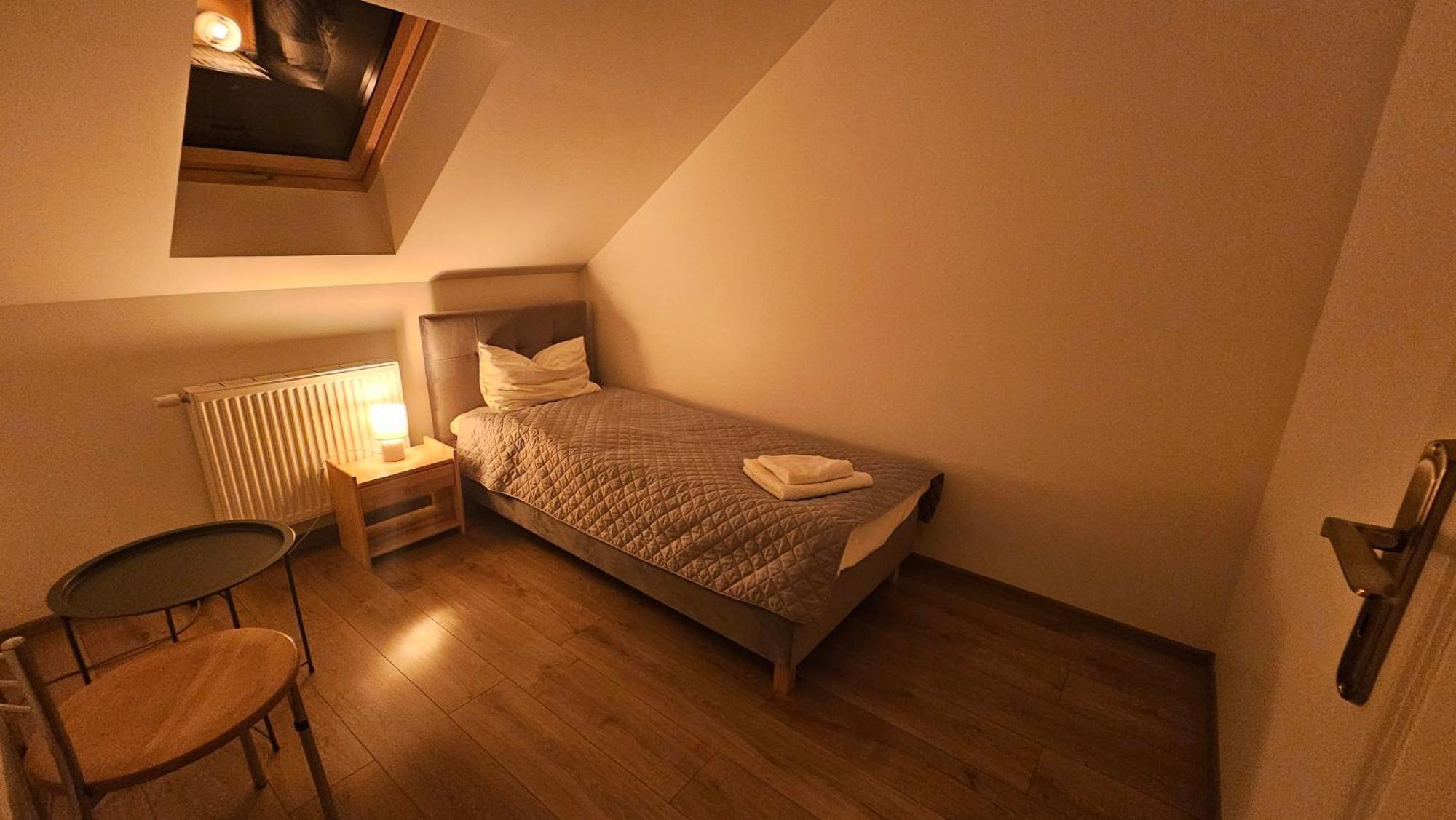 Diamentowa 7 Rent Konarzewo Проживання в сім'ї *